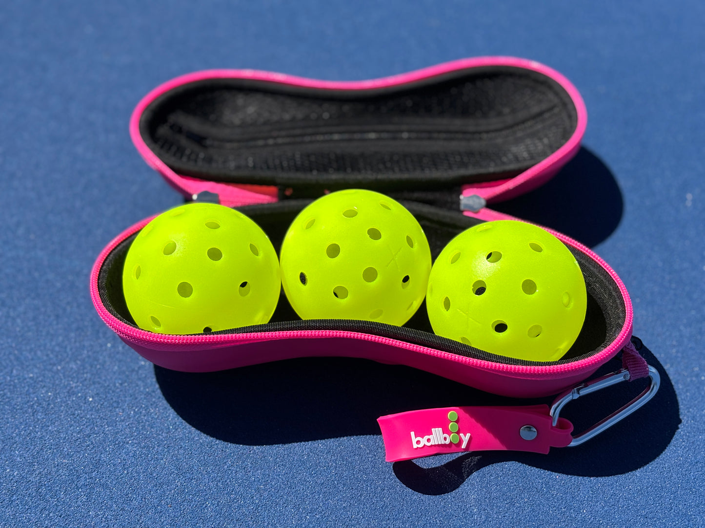 Ballboy™ – Pink Pickleball Holder